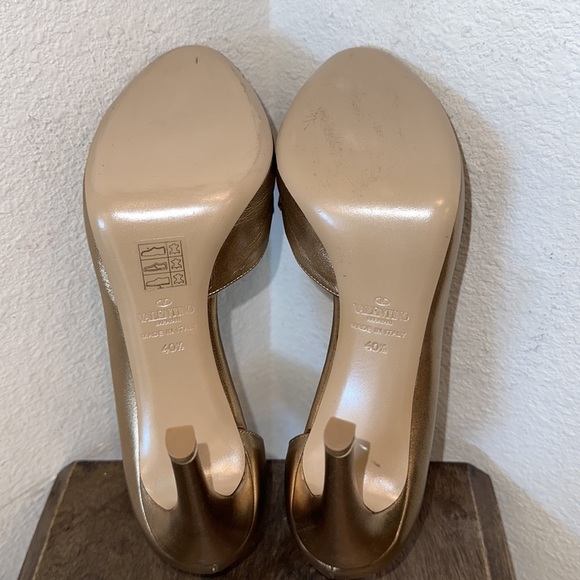 VALENTINO GARAVANI D'Orsay Bow Gold Metallic Open Toe Pumps Size 401/2 US 91/2 - Picture 11 of 13
